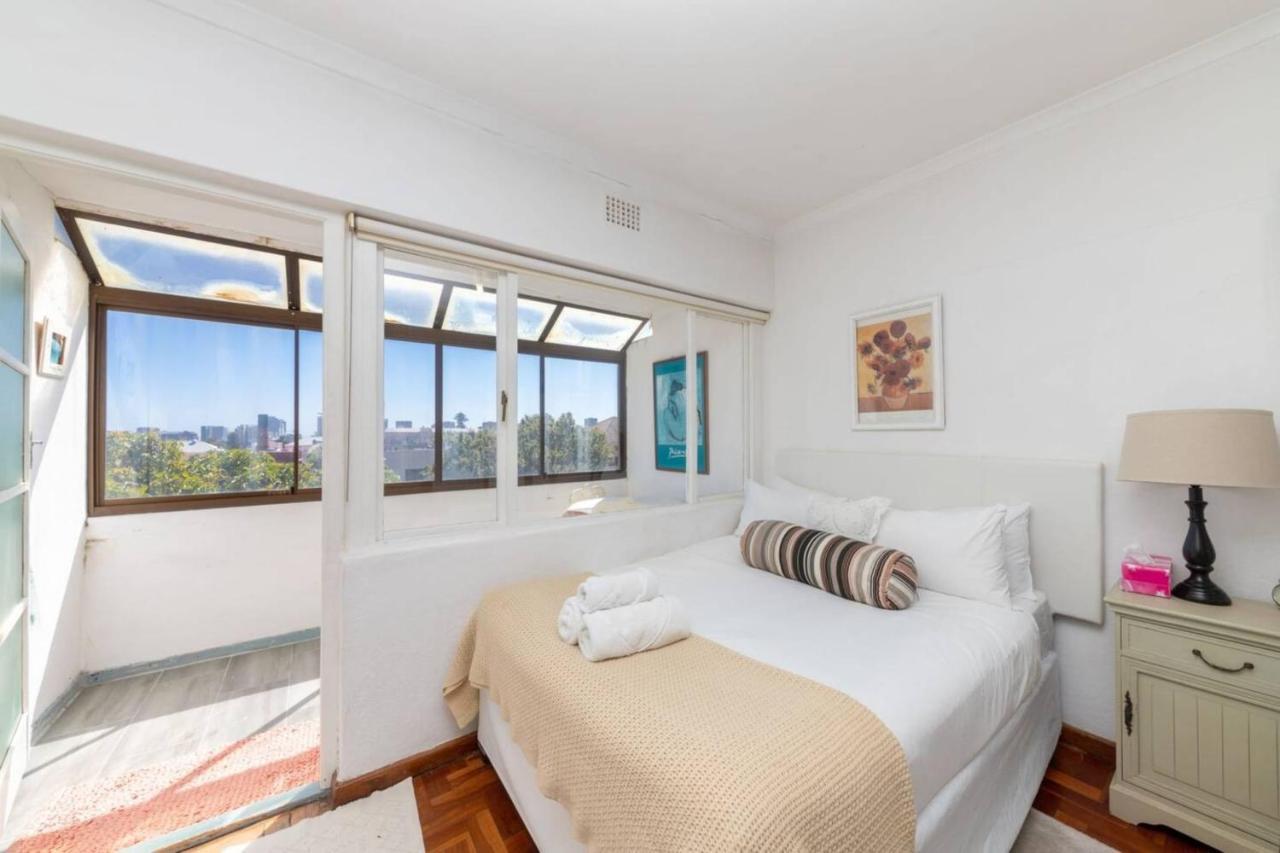 Bright And Homey 1 Bedroom In Gardens