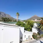 Bright And Homey 1 Bedroom In Gardens