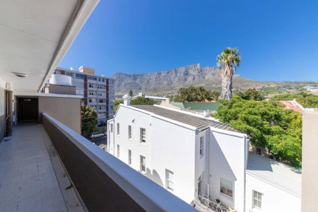 Bright And Homey 1 Bedroom In Gardens Apartment Kapstadt